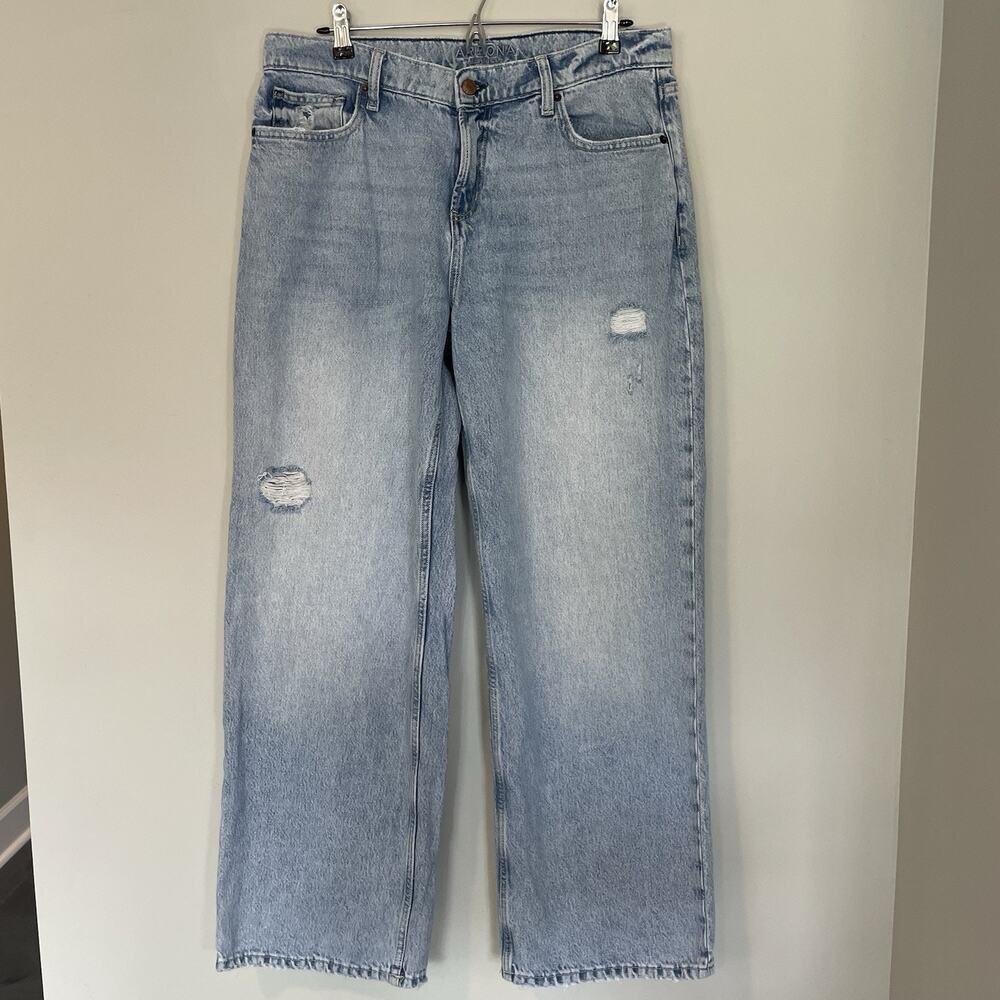 Arizona Jeans Co. Women's Wide Leg Light Wash Blue Denim Jeans Size 13‎ Distress